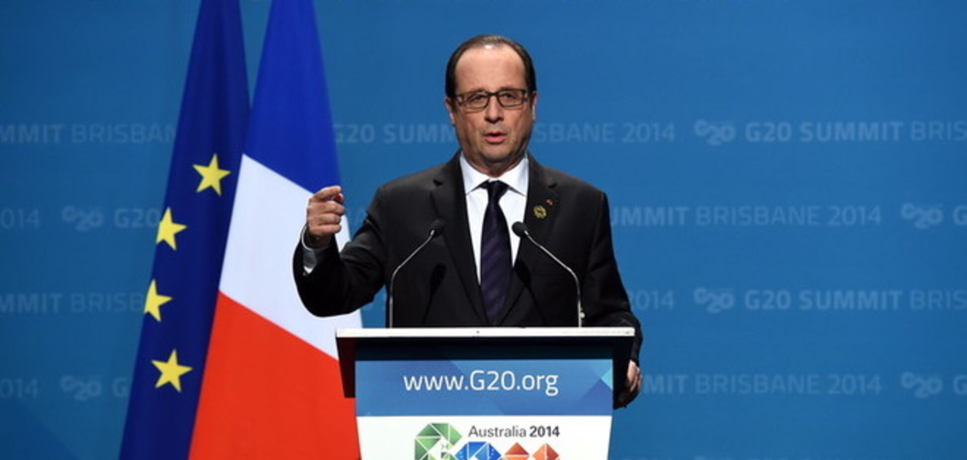 Олланд обещает принять решение по 'Мистралям' без давления извне
