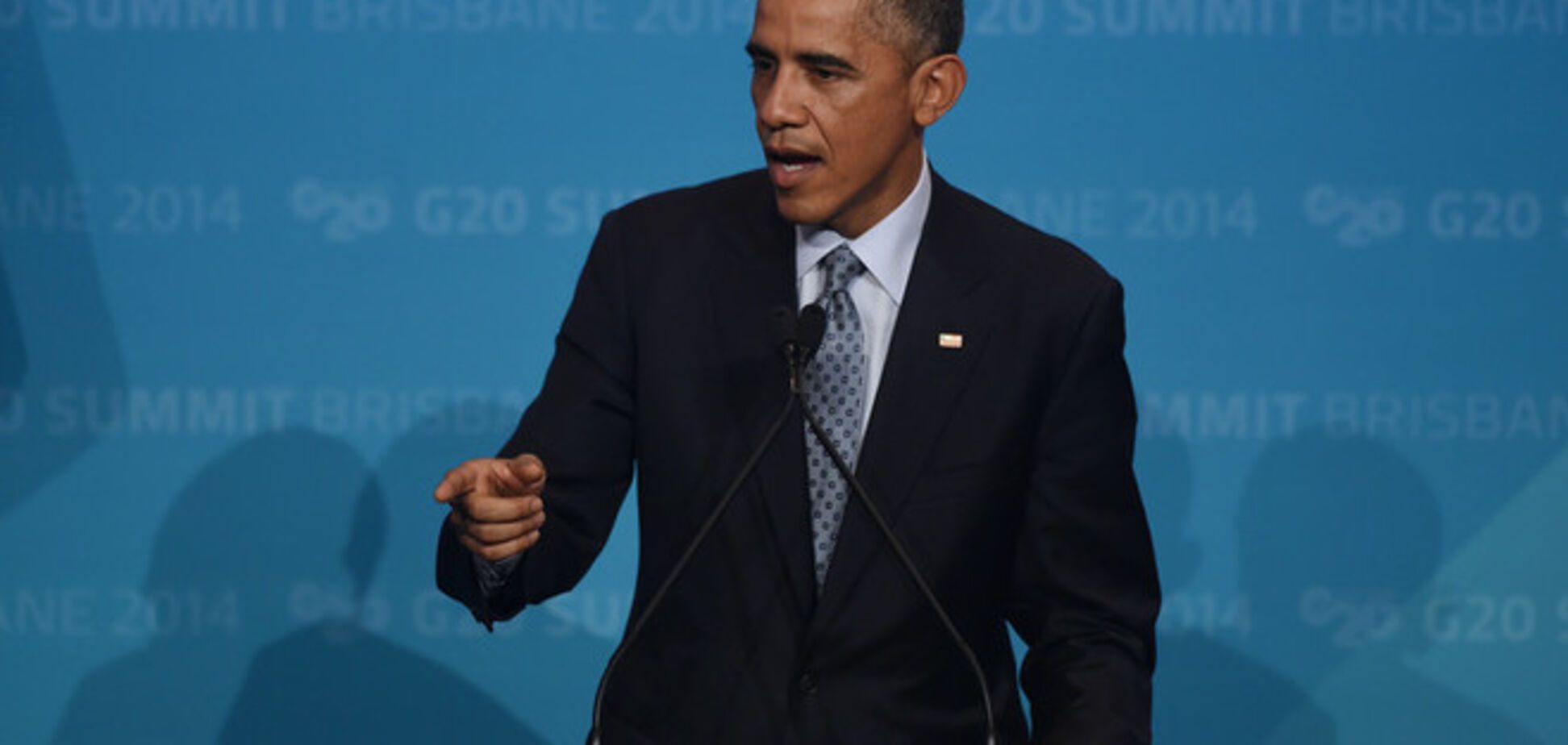 Обама потребовал от Кремля не вторгаться в Украину и не финансировать 'марионеток'