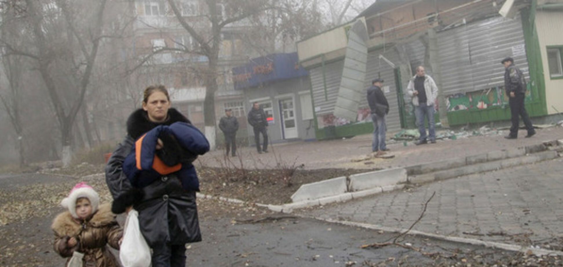 В Енакиево женщины потребовали от террористов выплаты пособий на детей