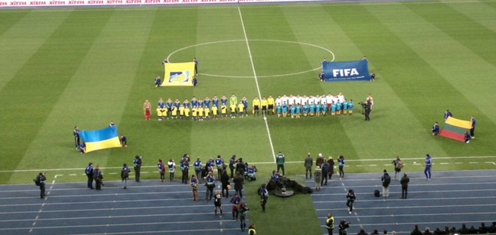 Сборная Украины завершила год холодной ничьей с Литвой: видео