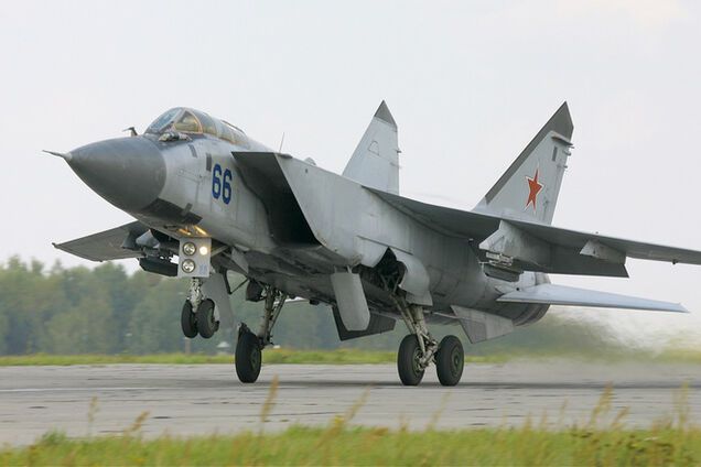 Россия разместила боевую авиацию близ границы с Украиной: опубликованы фото и документы