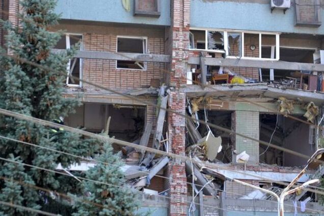 В Донецке слышны  залпы и взрывы из тяжелой техники