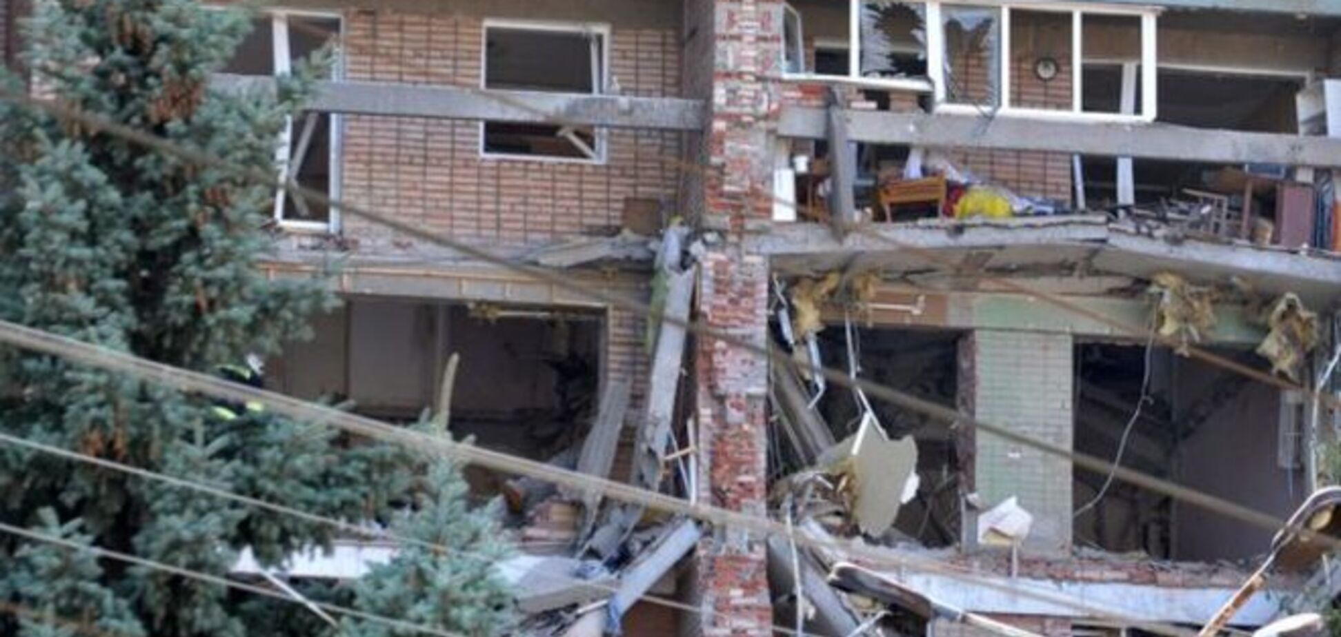 В Донецке слышны залпы и взрывы из тяжелой техники