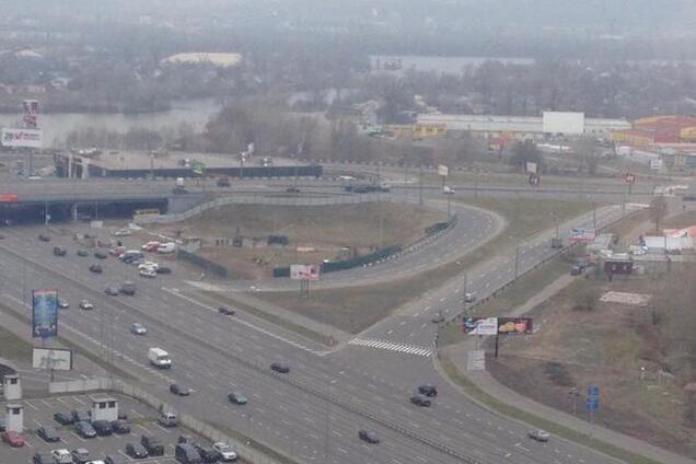 Аваков просит недовольных стройкой на Осокорках писать Шкиряку