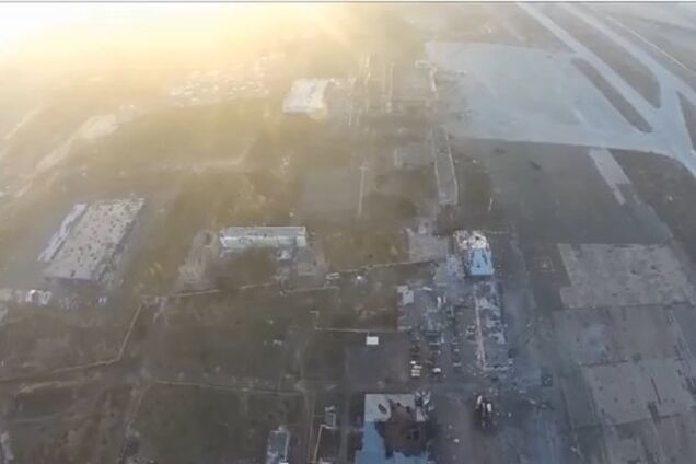 З'явилося зняте безпілотником відео донецького аеропорту