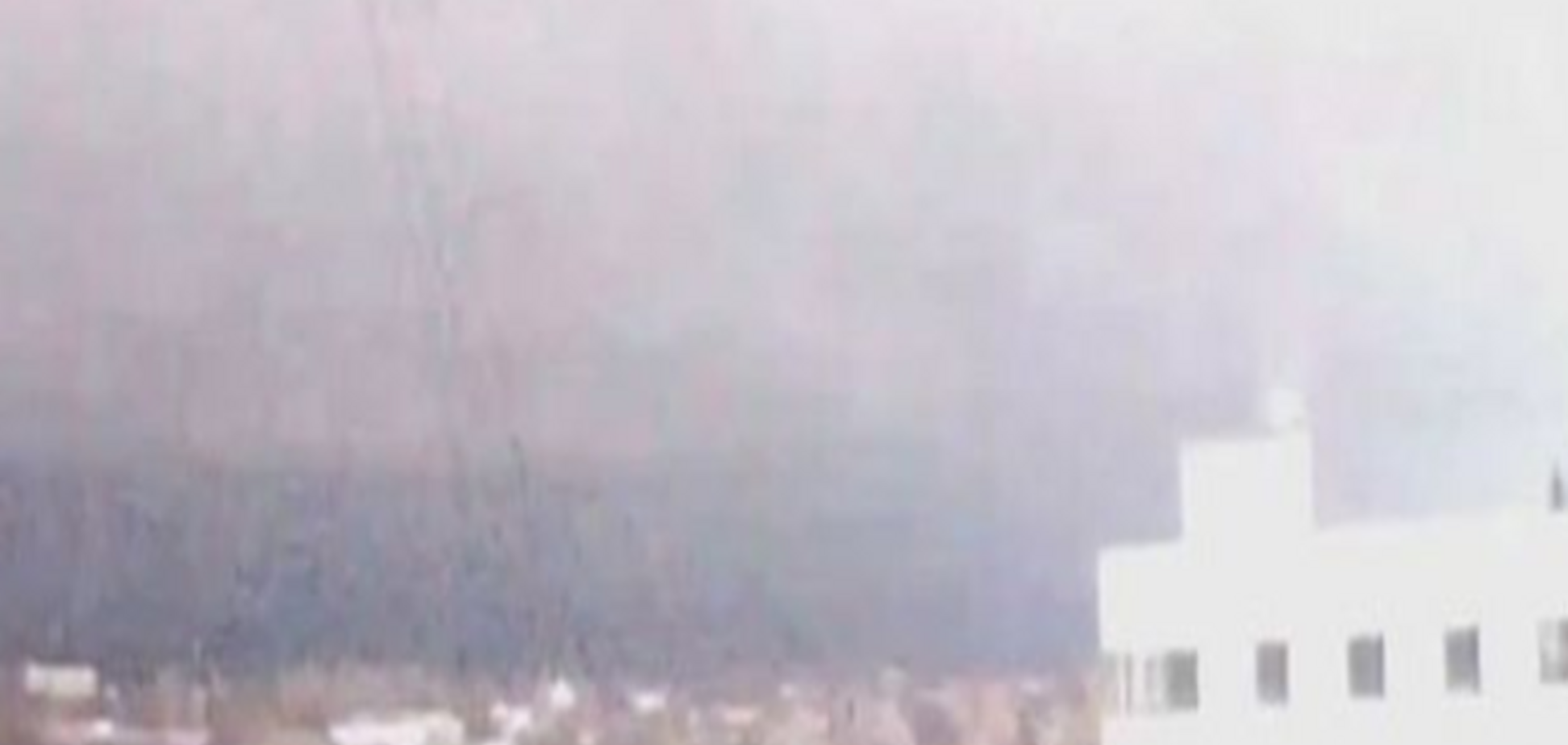 Нічний Донецьк осяяв загадковий потужний спалах: відео освітленого міста