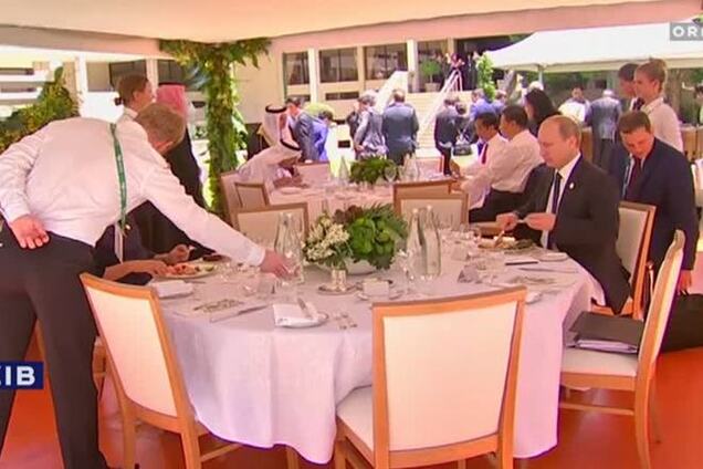 Кремлівський пропагандист пояснив одинокий ланч Путіна на саміті: імператор завжди їв один