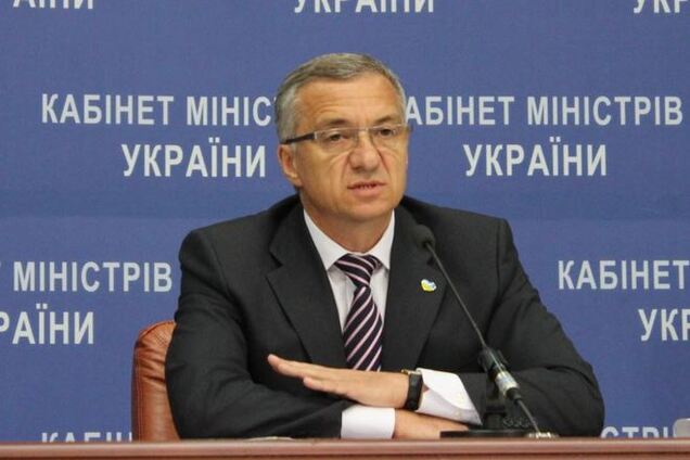 Минфин в девальвации гривни обвинил украинцев и назвал ее цену в случае прекращения паники