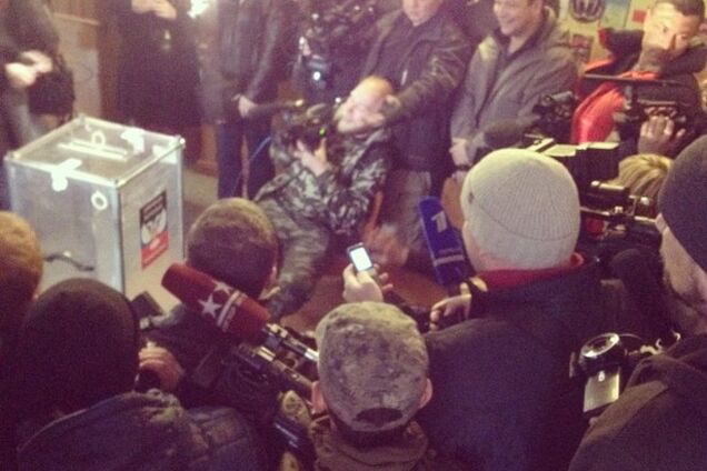 Террористы 'ДНР' и 'ЛНР' начали свои псевдовыборы по московскому времени