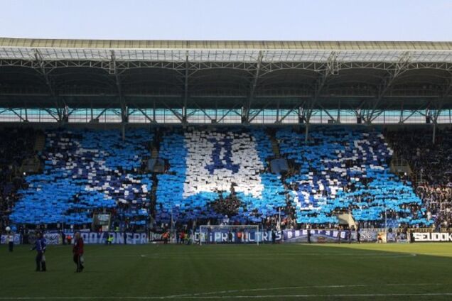 Ультрас 'Днепра' устроили фантастическое пиро-шоу на матче с 'Динамо'