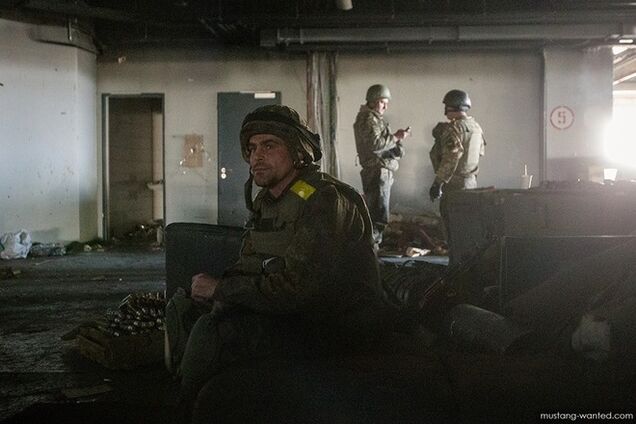 'Киборги' очистили от боевиков терминал донецкого аэропорта