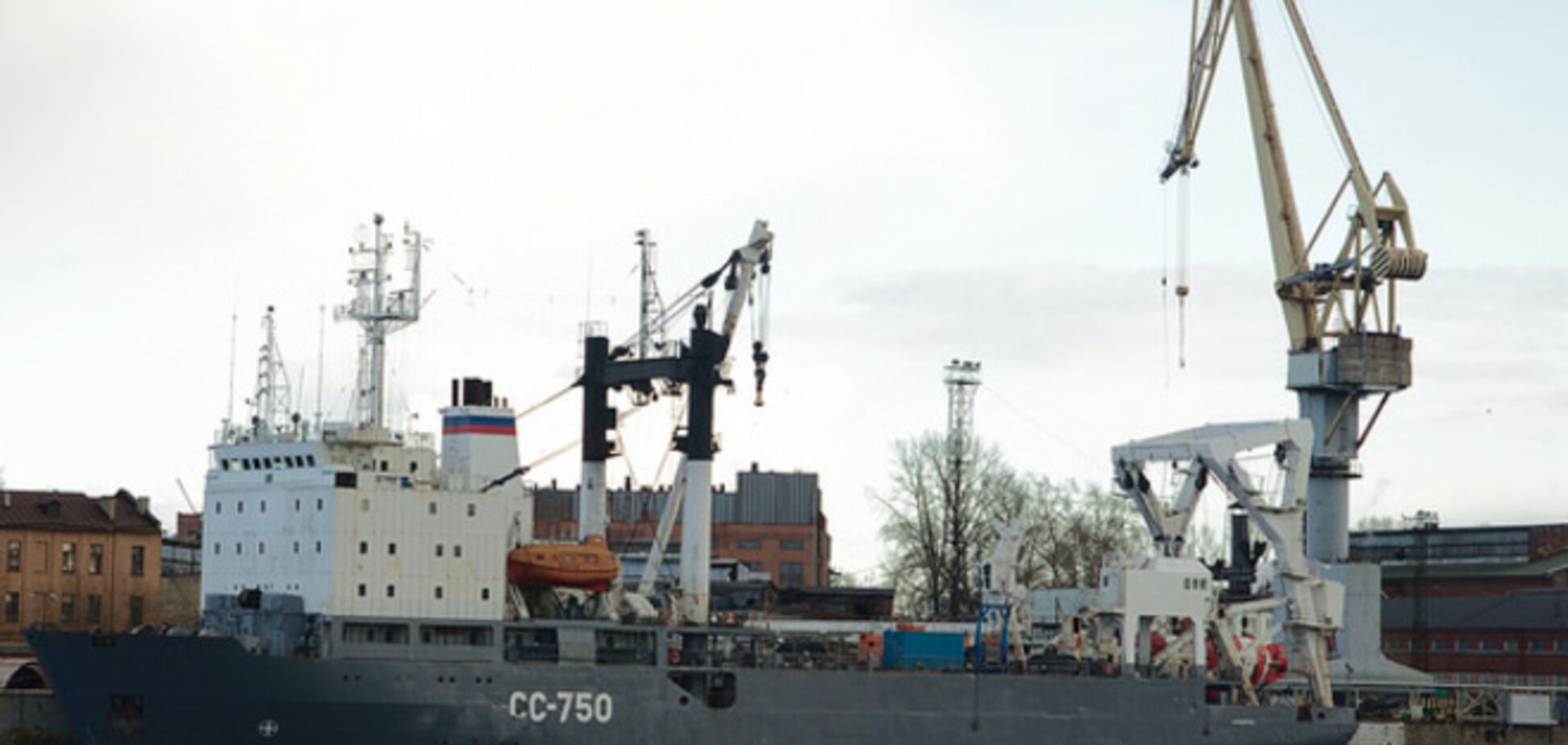 Российский военный корабль вторгся в экономическую зону Латвии
