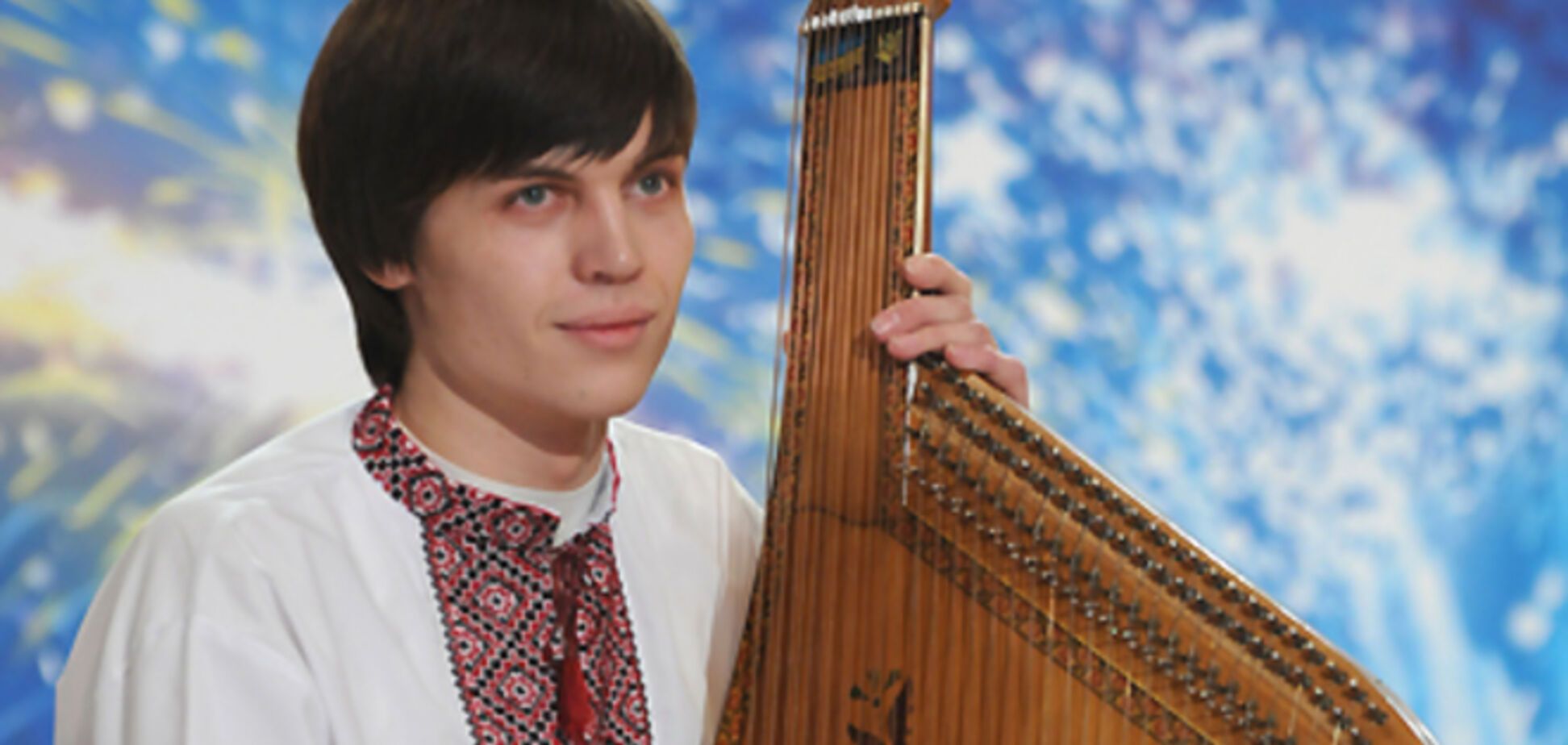 Украинский музыкант переиграл неофициальный гимн Майдана на бандуре
