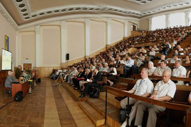 ДонНУ опубликовал список преподавателей, которые сотрудничают с террористами