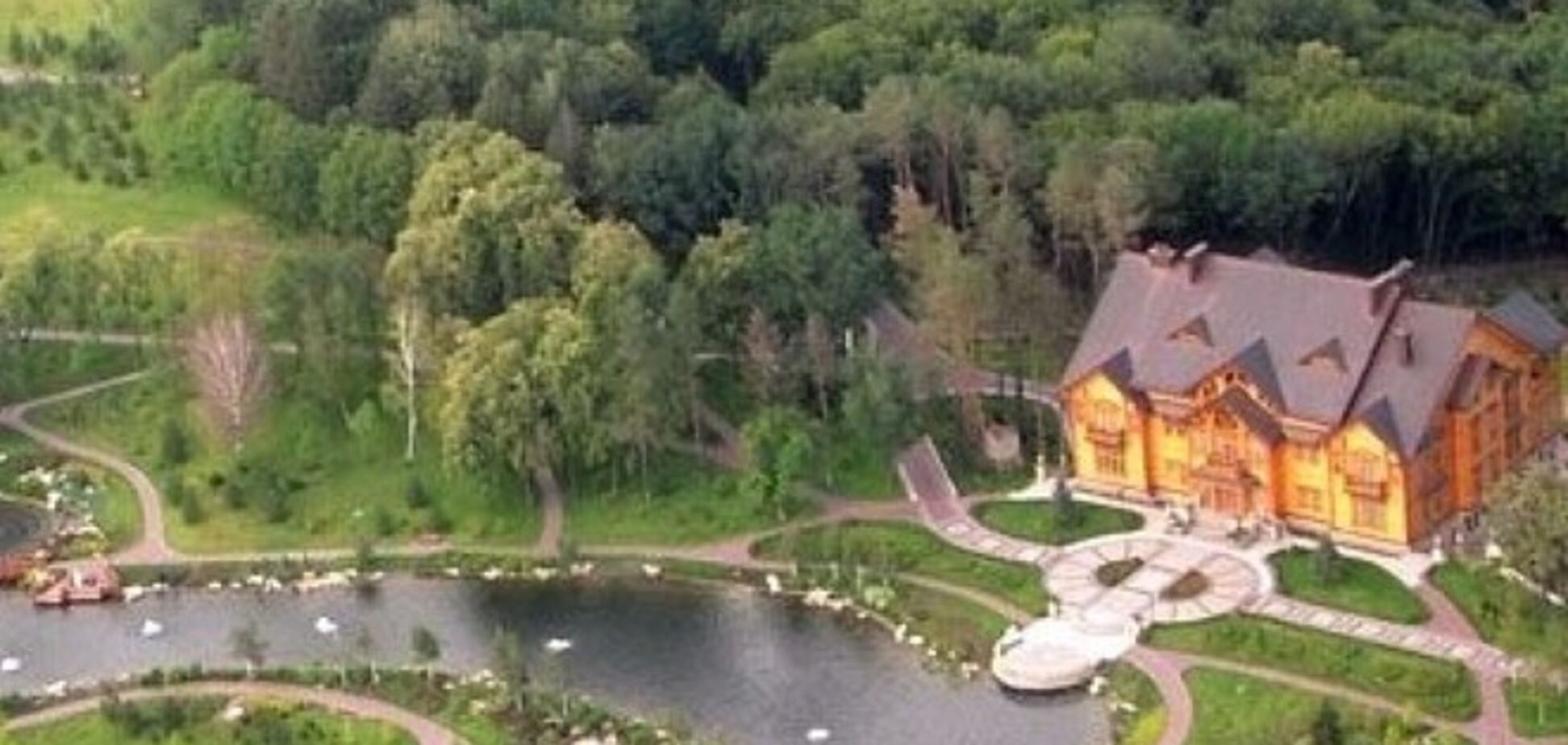 В бывшем имении Януковича найдены руины древнего монастыря