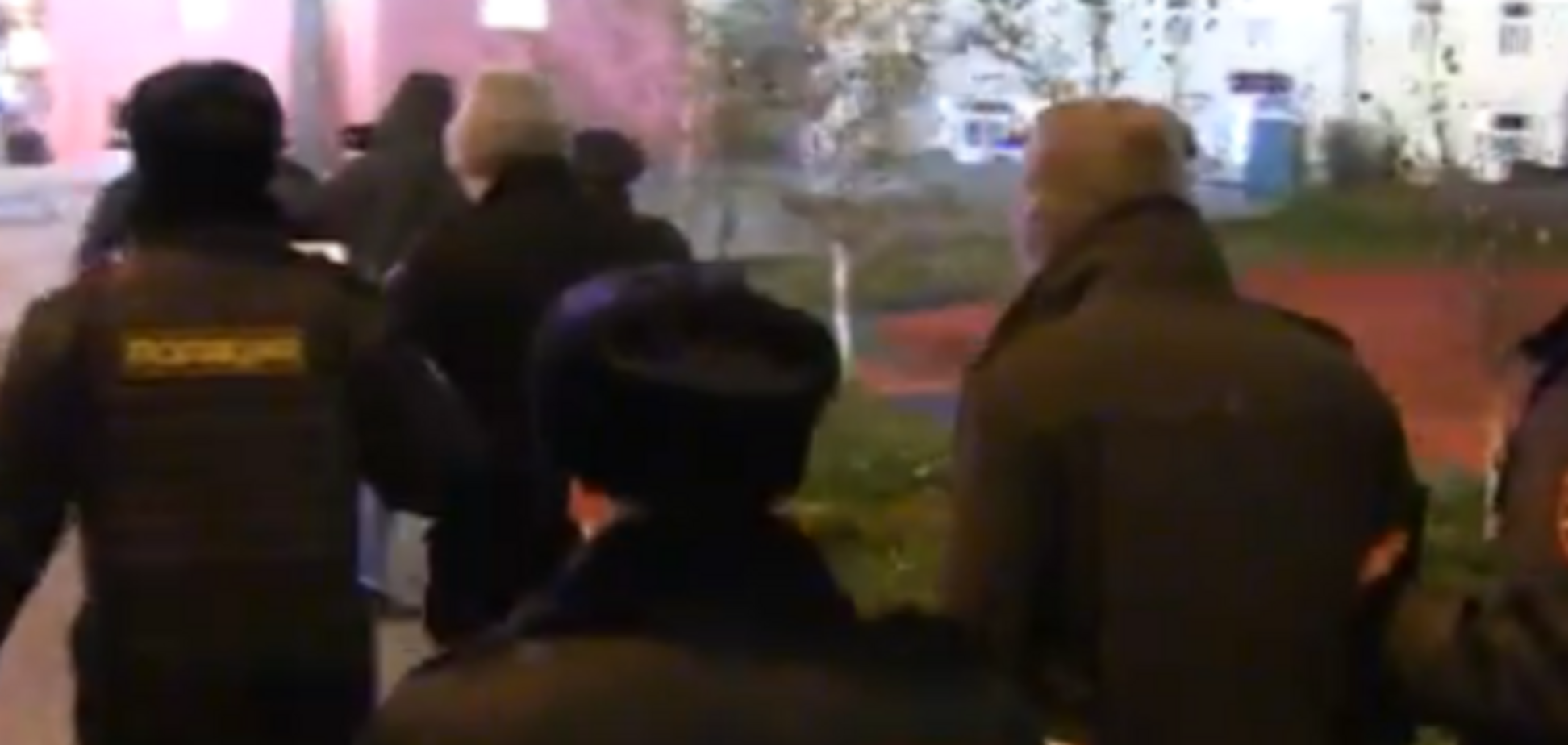 В Москве упаковали в автозаки противников участия российских солдат в войне на Донбассе: опубликовано видео