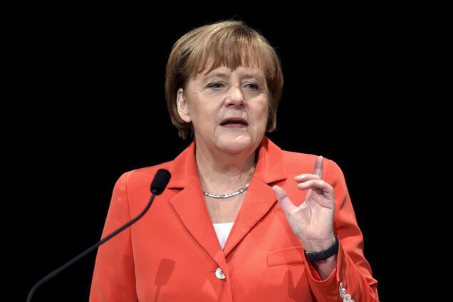 Меркель отменила встречу российско-немецкого форума