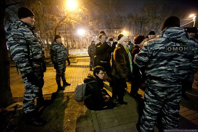 'ДНР' - гори в пеклі. Москвичі вийшли на ходу на честь річниці Євромайдану