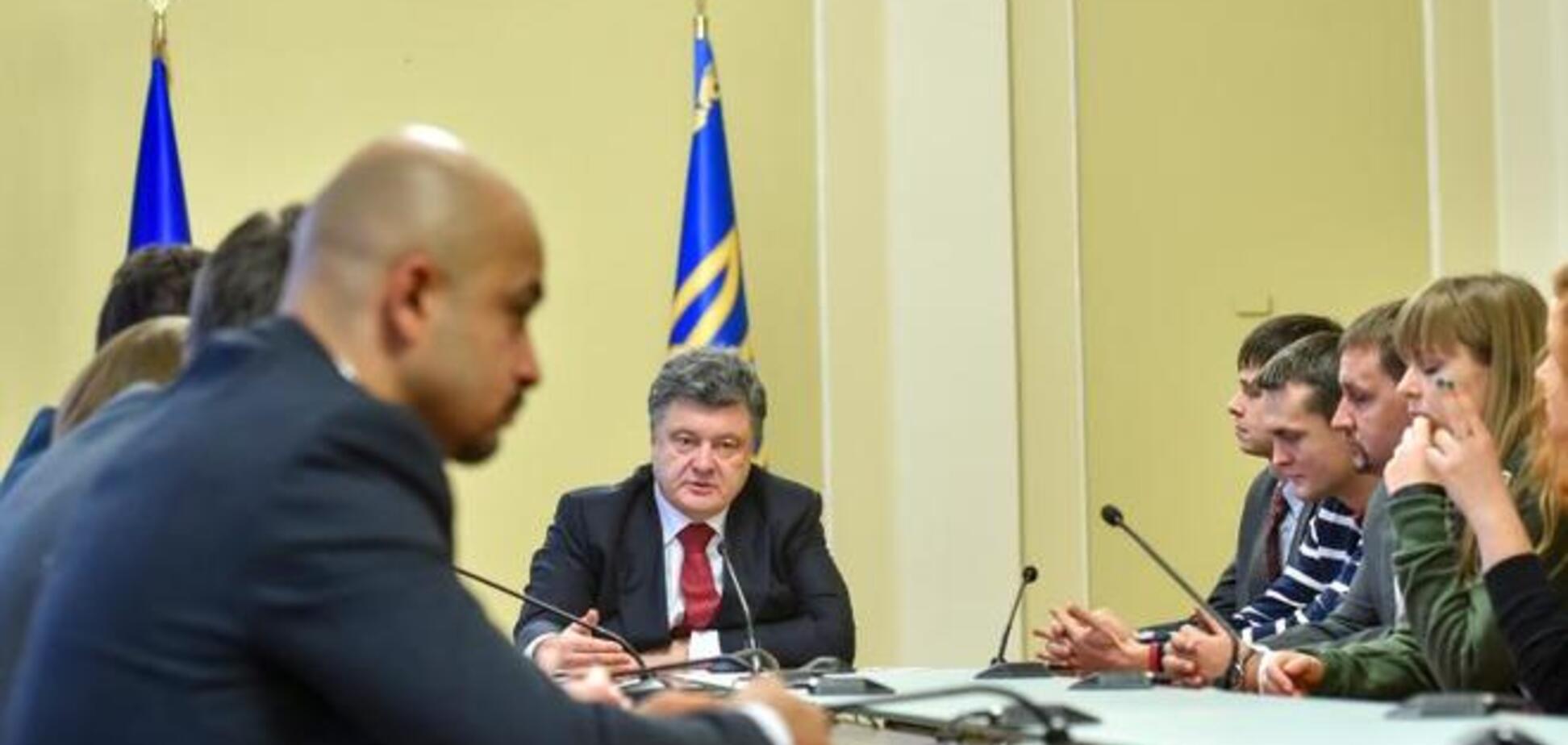 Порошенко активистам Майдана: нам нужно быть вместе и больше доверять друг другу