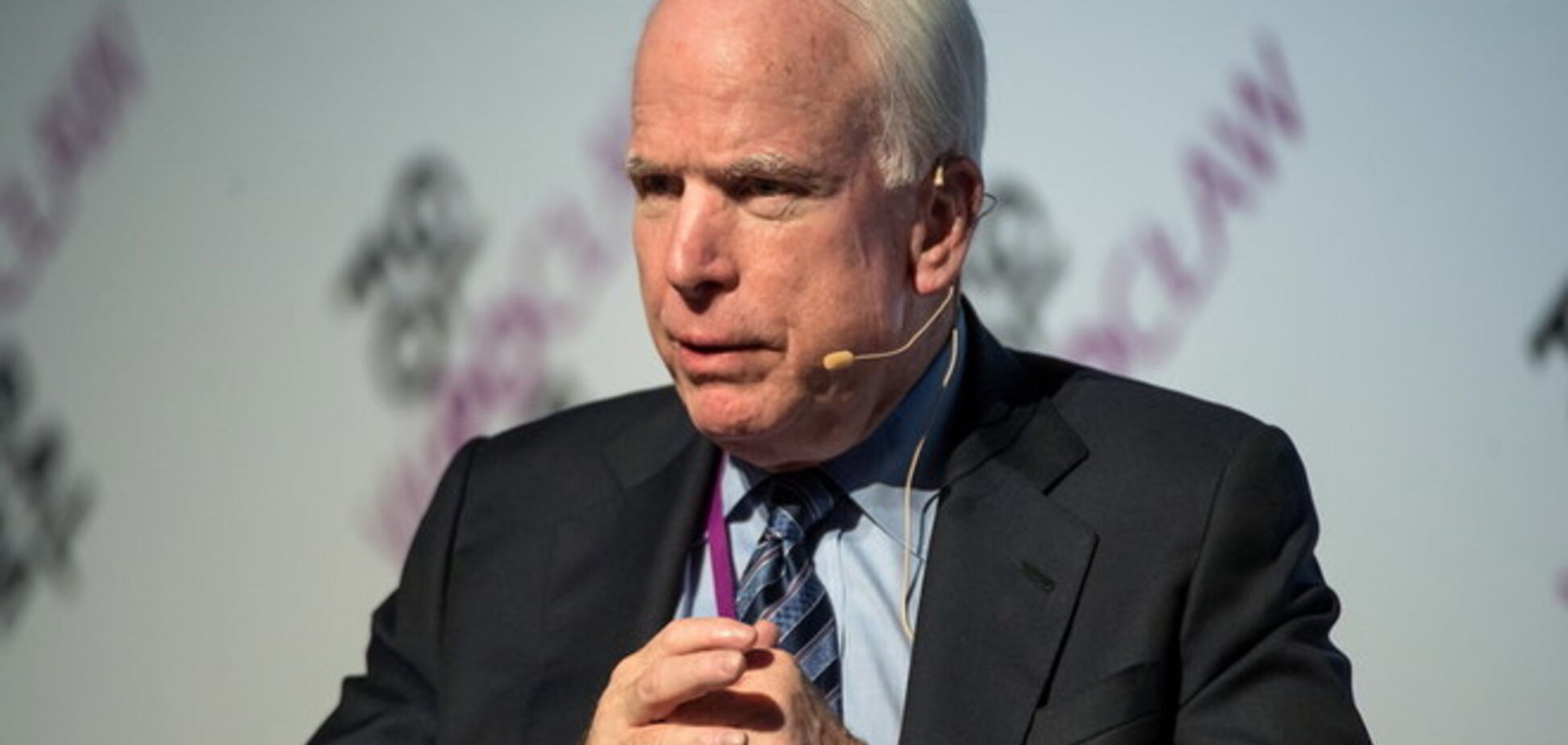 Маккейн пристыдил США за отказ в предоставлении оружия Украине