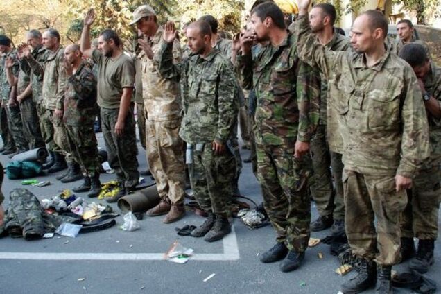 В плену у боевиков остаются почти 400 украинцев