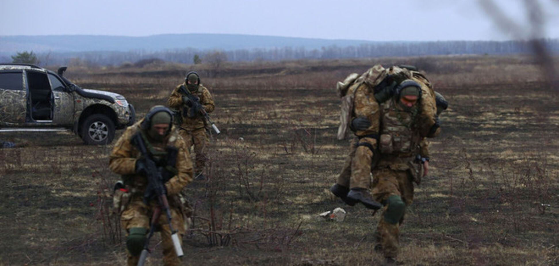 Бойцы АТО подрываются на фугасах и минах боевиков под Мариуполем: за сутки 18 раненых, 1 погибший 