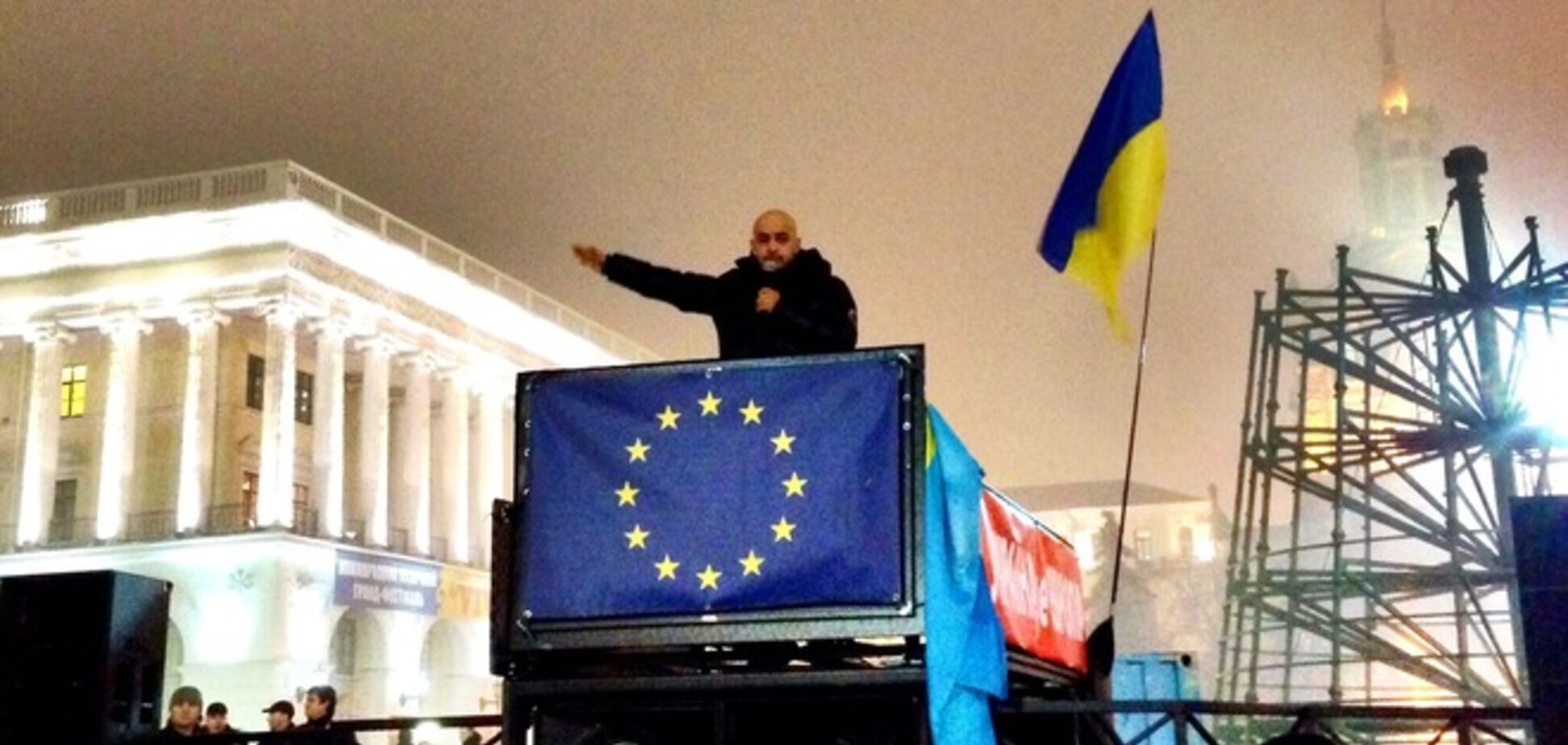 Найем вновь позвал украинцев на Майдан 'с зонтиками, чаем и хорошим настроением'