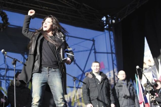 Руслана в річницю Майдану побажала українцям терпіння та віри