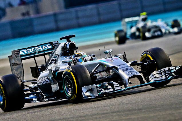 Льюис Хэмилтон стал двукратным чемпионом Формулы-1