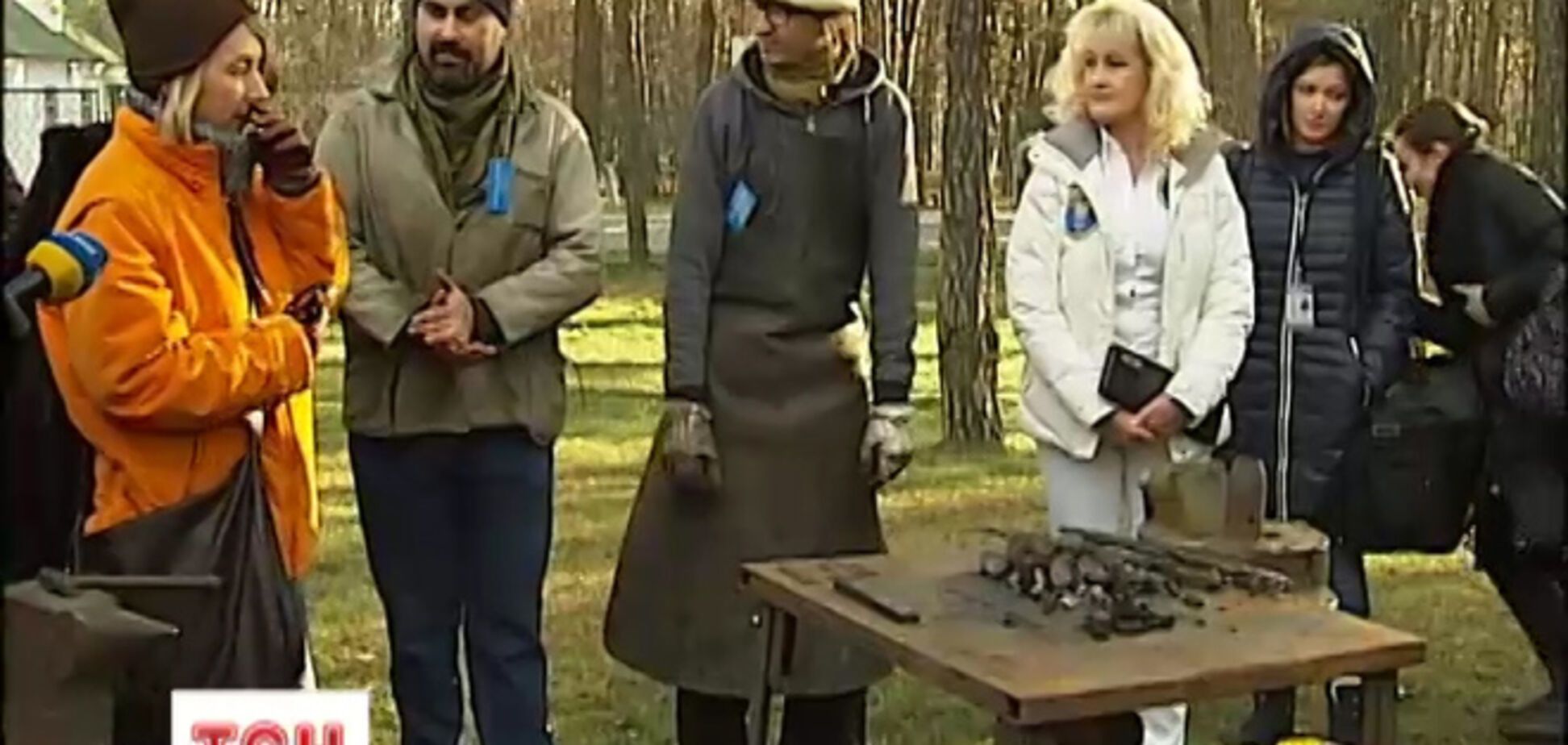 Кузнецы выковали трезубец с обломками 'Градов' в честь погибшего бойца АТО