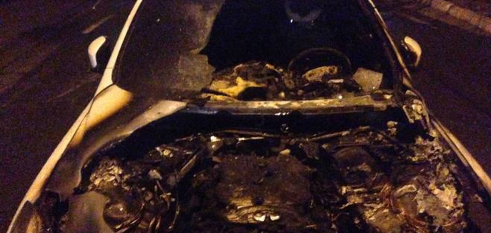 В Киеве сожгли авто пресс-секретаря Кличко: опубликованы фото