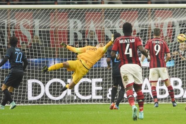 'Милан' в супердерби расписал с 'Интером' ничью: видео голов