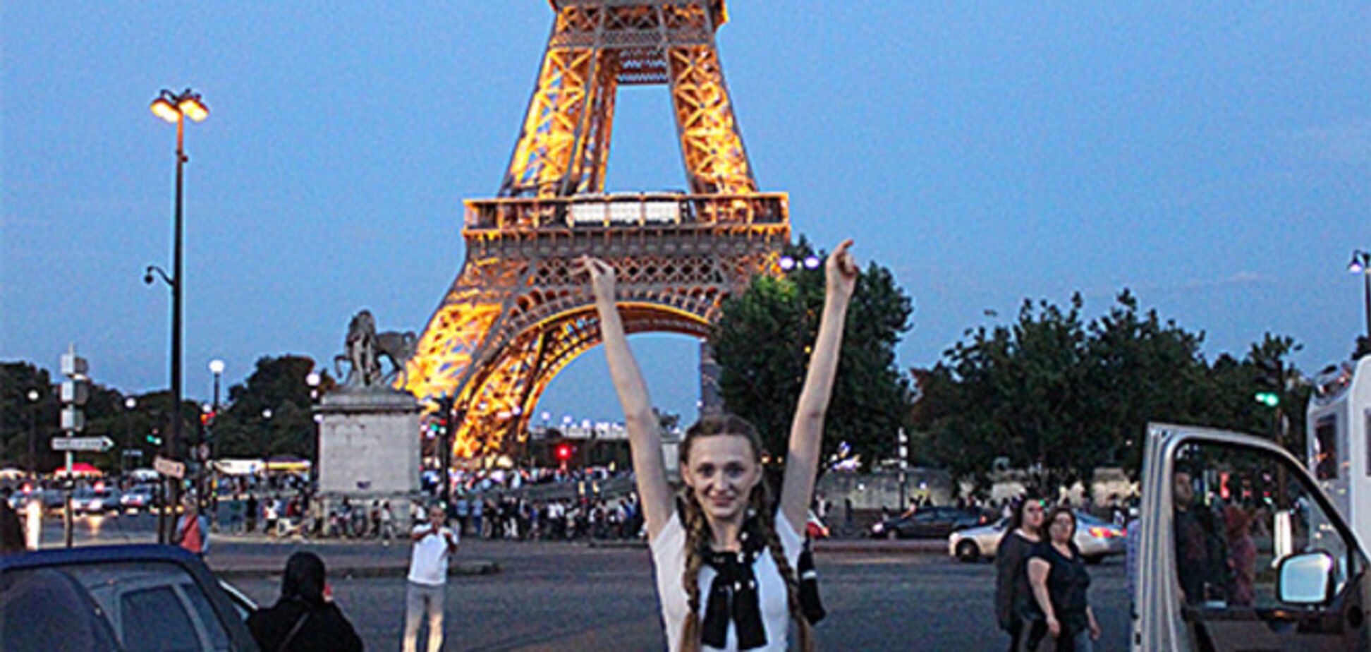 Как украинские 'супермодели' гуляли по Парижу