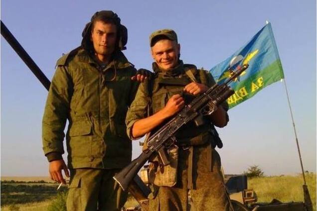 Путинский вояка пожаловался, что лето провел в бронежилете и встретил свой праздник без алкоголя: опубликованы фото