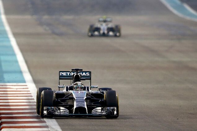 'Мерседес' побил суперрекорд в Формуле-1