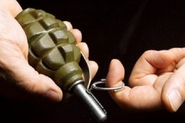 На Киевщине посетитель кафе угрожал взорвать гранату