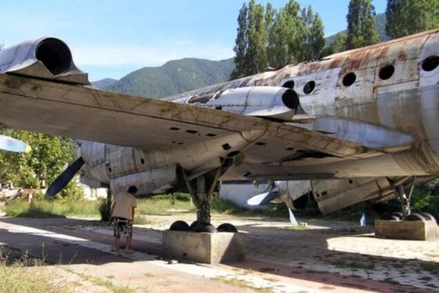 Россия, так почему Абхазия до сих пор в полном отстое?