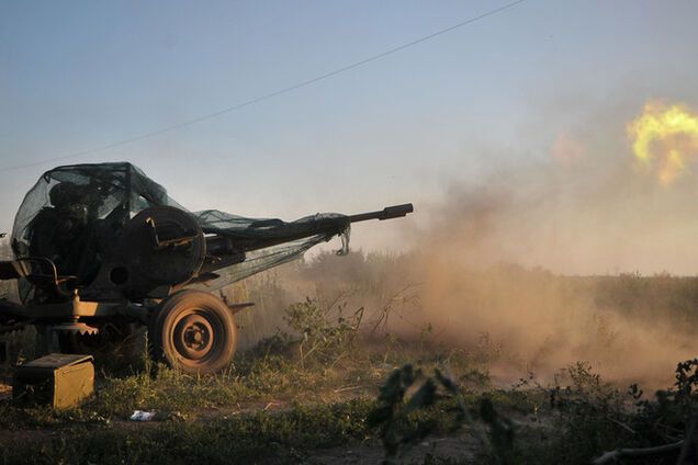 На Донбасс вошли новые колонны военной техники и сотни наемников из России