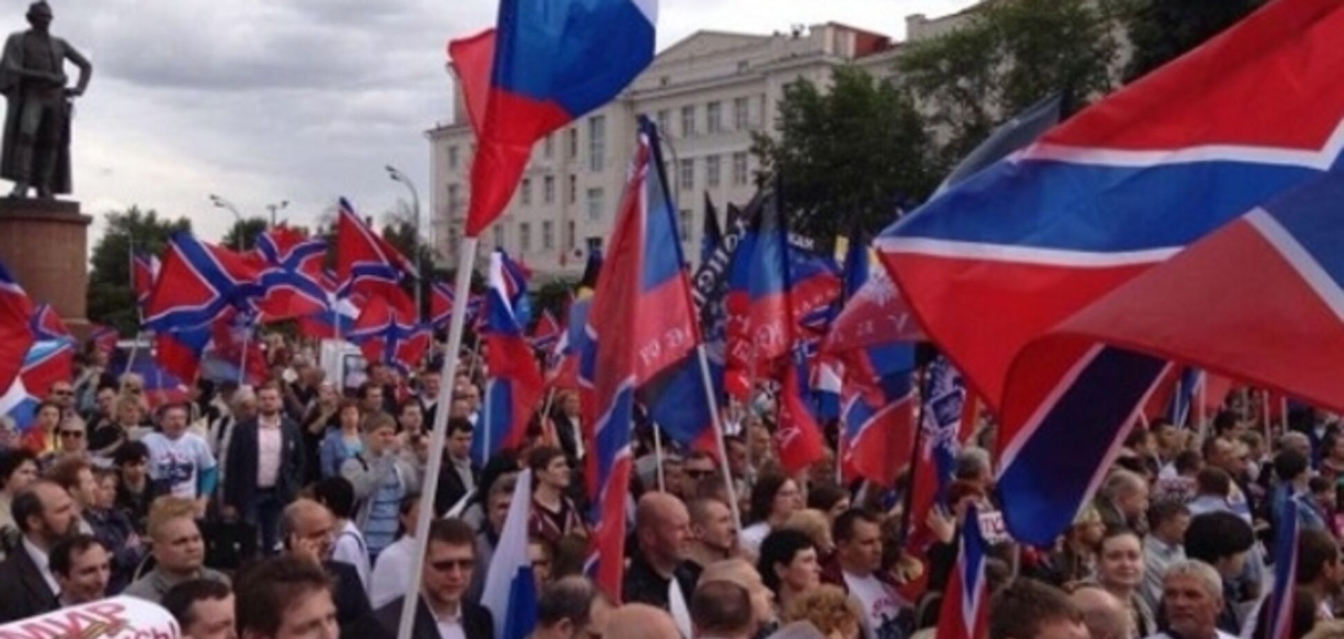 Плоди кремлівської пропаганди: 65% росіян виступають за визнання незалежності 'ЛНР' і 'ДНР'