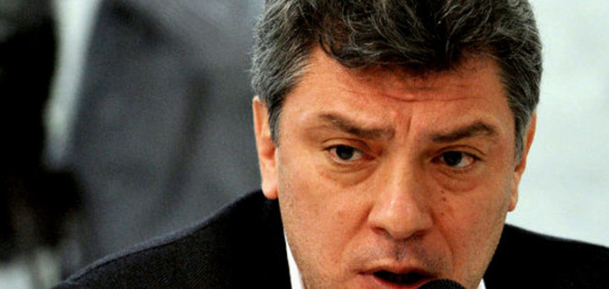 Немцов наглядно показал критическую зависимость рубля от цен на нефть