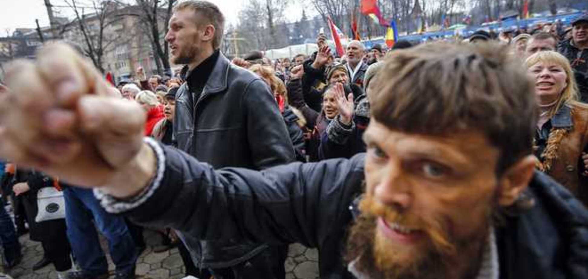 Росіяни назвали своїх ворогів і друзів: Україна - ворог №2