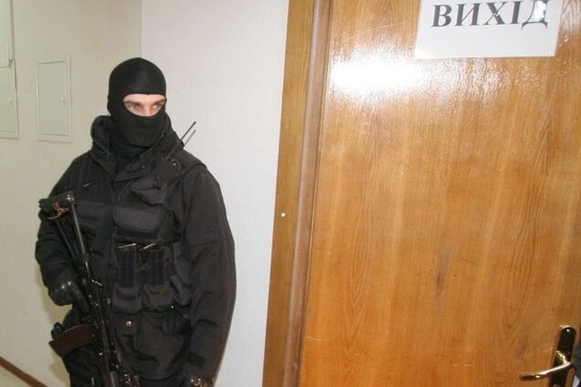 Арестован замглавы ПАО 'Центрэнерго', во время обыска изъято 2 млн грн и более $300 тыс.