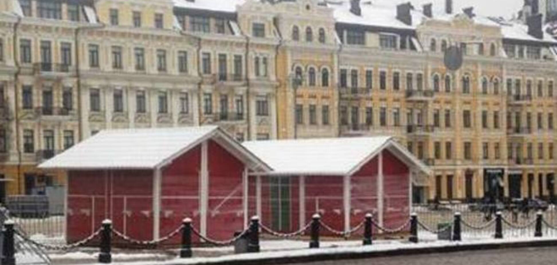 У центрі Києва з'явилися перші різдвяні будиночки