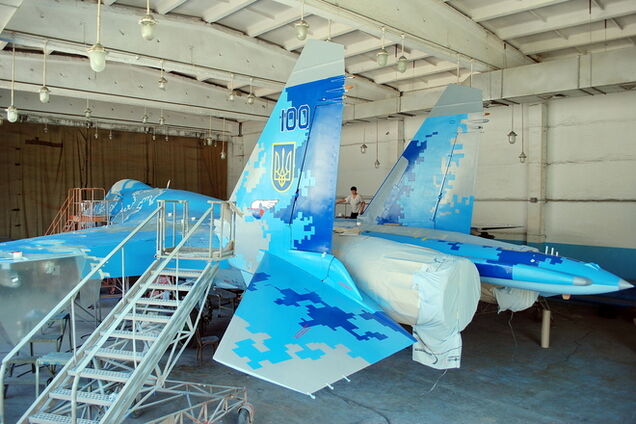 В Николаеве спецслужбы России пытались угнать украинский военный самолет