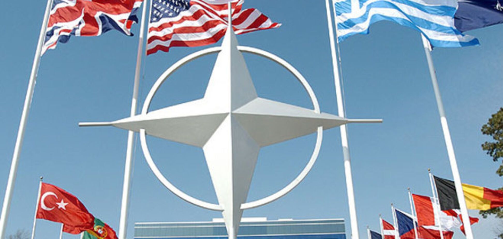  Изгнать Америку из НАТО