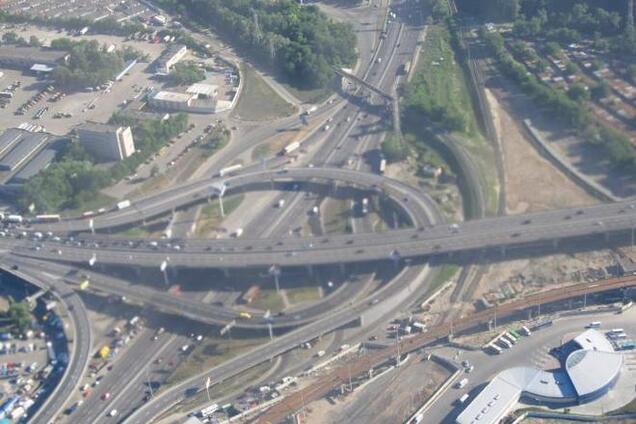 В Киеве из-за строительства развязки пострадал Ботсад