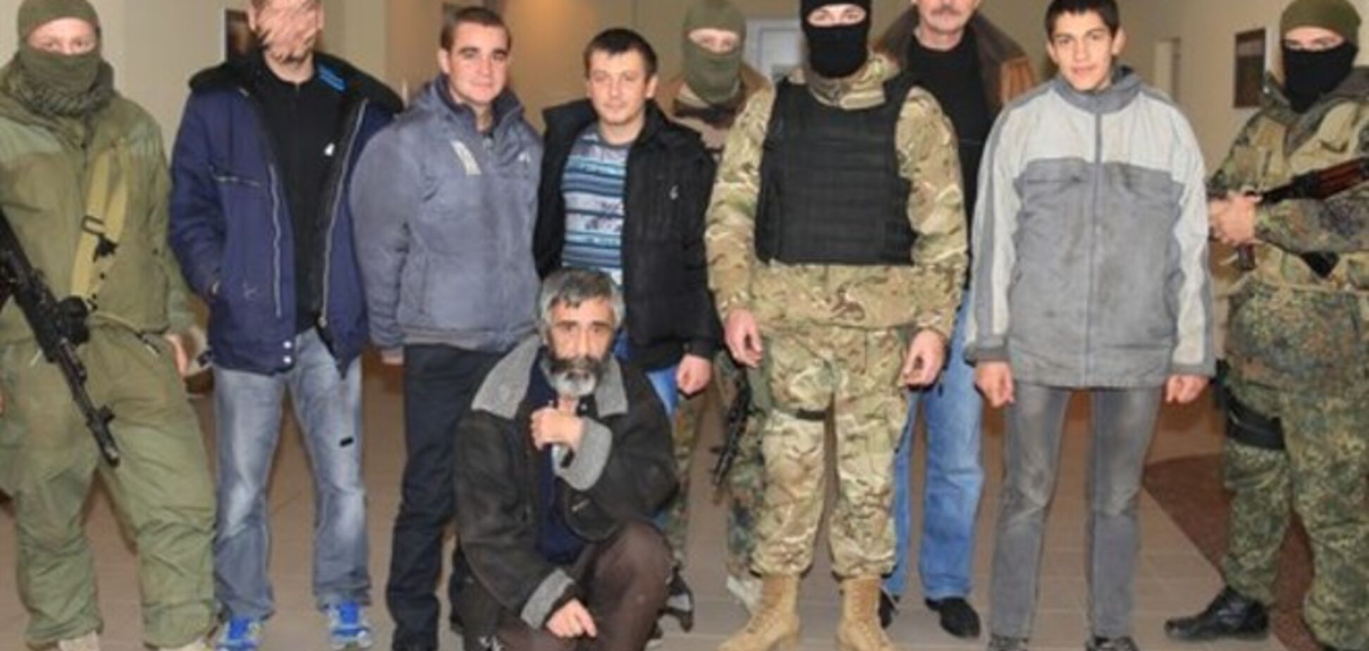 Порошенко сообщил об освобождении из плена шести бойцов АТО