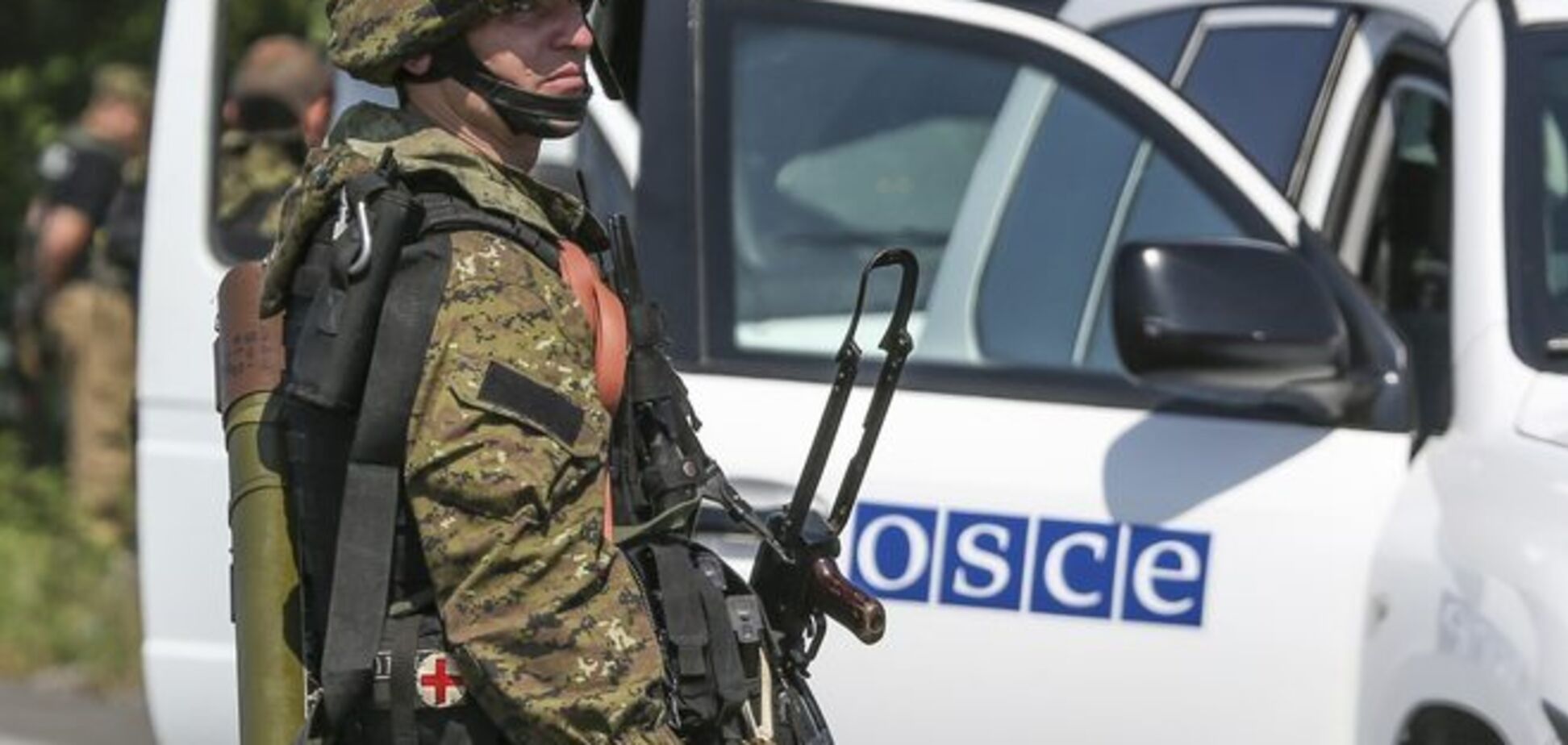 Ежедневно украинско-российскую границу пересекает около 8 тыс. человек, почти половина из них военные - отчет ОБСЕ