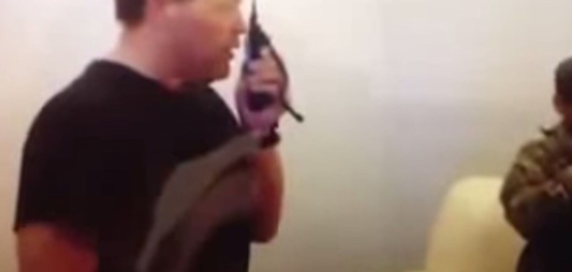 Появилось видео, как 'киборги' жестко троллят террористов