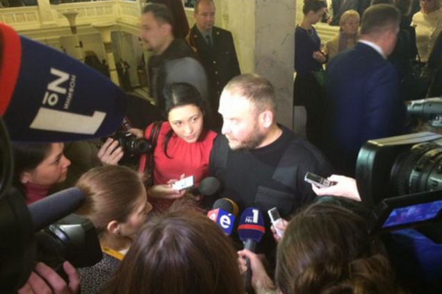 Появились фото и видео из кулуаров новоизбранной Верховной Рады